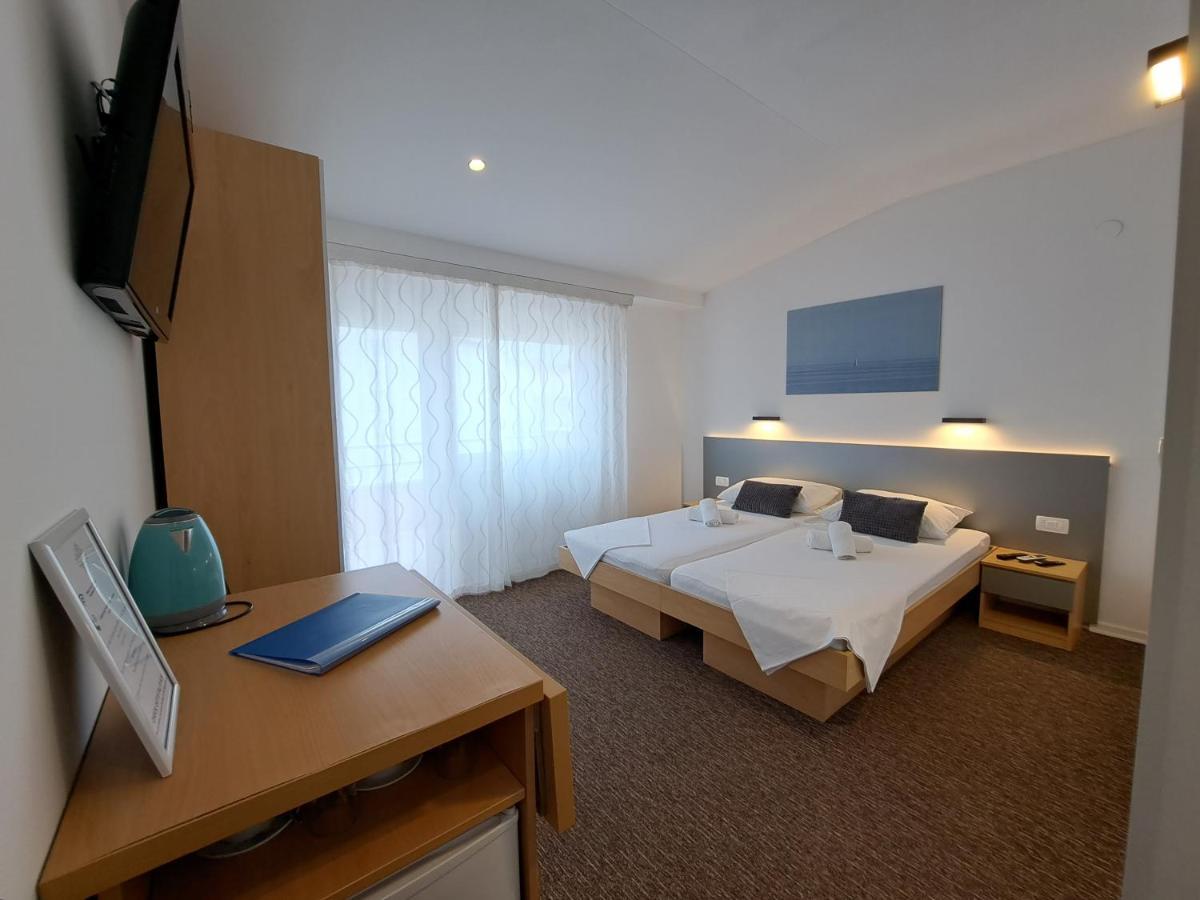 Rooms Zvonimir Stobreč Exterior foto