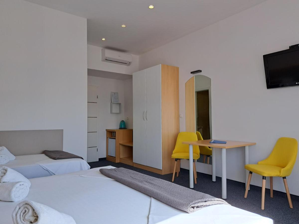 Rooms Zvonimir Stobreč Exterior foto
